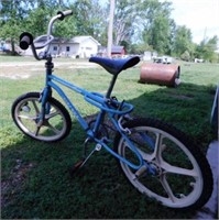 1986 Ross Piranha BMX bike bicycle, original tires