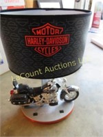 Harley Davidson lamp w motorcycle sound