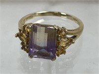 10K gold ring with light purple Gem Stone