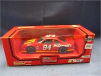 die cast 1:24 stock car..