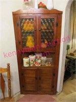 vintage pine corner cabinet (lighter weight)