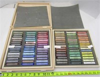 Rembrandt Artist Pastels in Wood Box