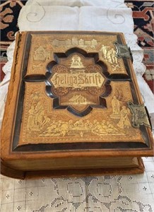 Large antique 1889 leather bound German Bible,