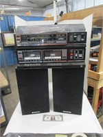 Sanyo radio cassette turntable & speakers stereo