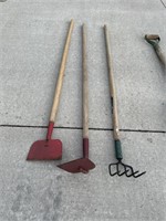 (3) garden tools hoes scrapper