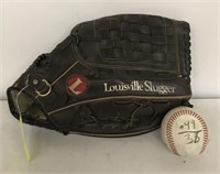 LOUISVILLE SLUGGER BASEBALL GLOVE