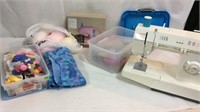Singer Sewing Machine w Supplies G9B