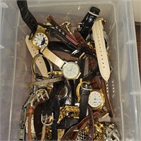 SMALL TOTE OF WATCHES