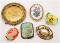 6-VINTAGE GOLD TONED BROOCHES: ITALY-ROYAL