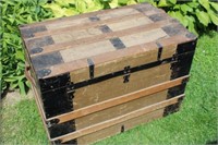 Brown Trunk 32x20x22H