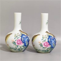 Chinese famille rose porcelain vase pair