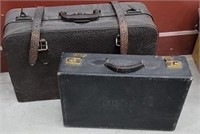 2 PCs vintage luggage