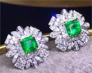 1.21ct natural emerald earrings in 18K gold