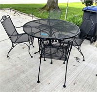 WROUGHT IRON PATIO SET WITH (4) CHAIRS