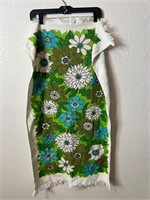 Vintage Floral 70s Towel
