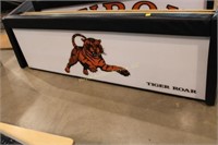 Tiger Roar folding scoring table- 8' 5" long