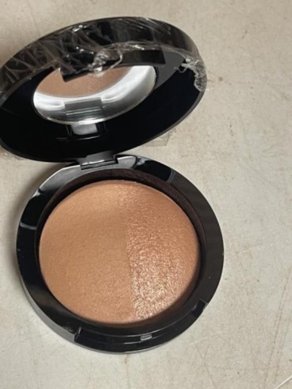 RTW BEAUTIFULLY BAKED BRONZER