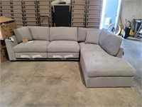 Thomasville - 2 PC Grey Fabric Sectional (W/Legs)