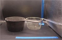 Cast Iron Pot with basket