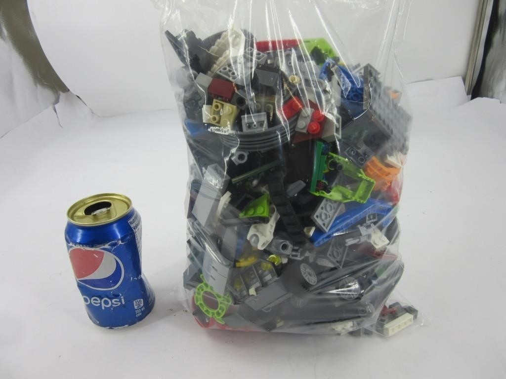 +/- 2lb de bloc Lego