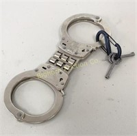 Smith & Wesson M-300-1 Hinged Handcuffs