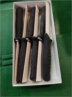 6 SHARP KNIVES WITH RUBBER GRIP HANDLES