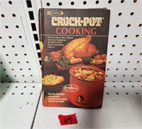 Vtg Crock-Pot Cooking Book
