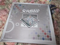 Scrabble Platinum Edition