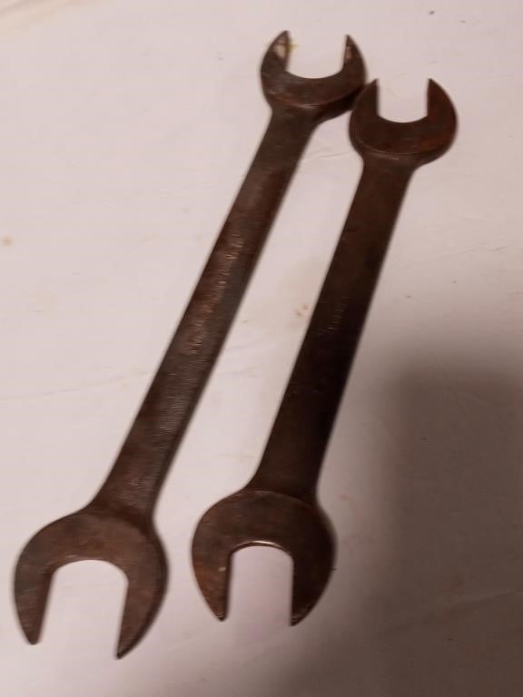 2 Vintage wrenches
