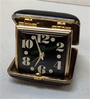 Vintage Elgin travel alarm clock  1733