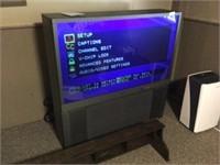 Mitsubishi projection TV 55 in (this is a very