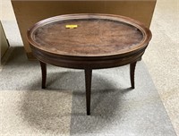 27’ ’x 19’ ’x 19’’ Oval table with removable glass