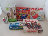Divers jeux dont : Twister, Monopoly Junior et+