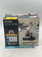 Intex Mid-Rise Airbed Twin 12in aw/ USB Pump