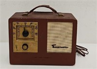 c1940's Emerson Town & Country Radio