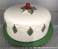 HOLIDAY COVERED CAKE DISH