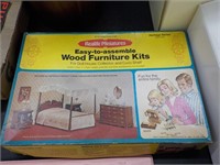 Realife Miniatures  Wood Furniture Assembly Kit