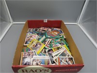 Nice assortment of Unsorted Baseball Cards