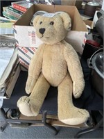 Jointed teddy bear w squeaker (not working)