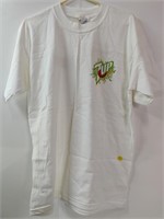 VINTAGE 7UP T-SHIRT IN GREAT CONDITION