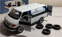 Cooper Service Van 1/25 Scale Model in Box