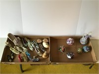 Tray lot shoe whimsies and Art glass items