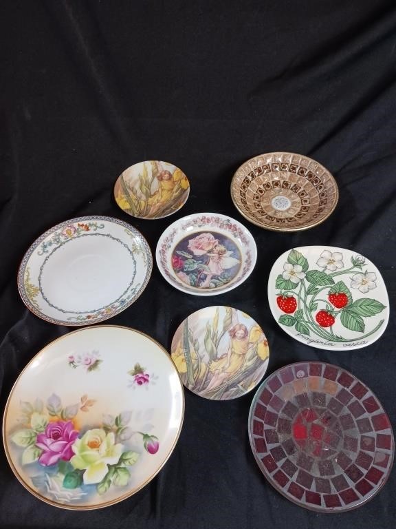 Small decorative plates