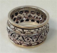 NICE STERLING SILVER BAND - RING
