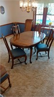 Ethanallen dining table 4 chairs +2leaves