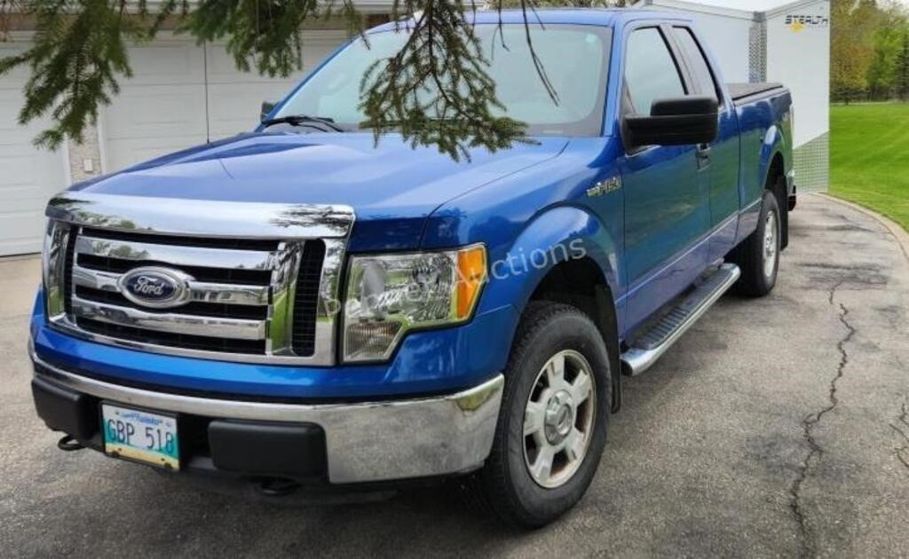 2011 Ford F-150 Ext Cab 4X4 Pickup, only 30,500 km