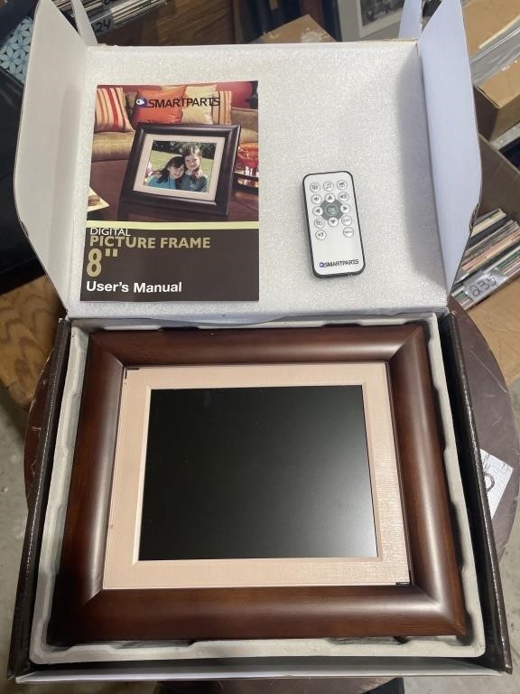 Digital picture frame