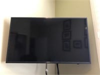 Samsung 40" Wall Mounted TV