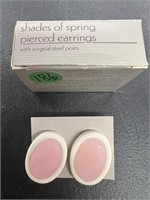 Avon NOS Pink & White Pierced Earrings in Box