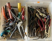 Group of pliers & outdoor hand tools